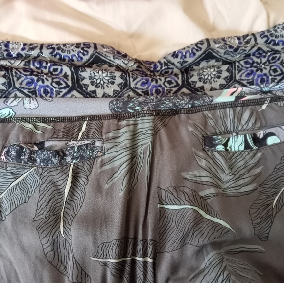 Maaji Palm Print Pants - Picture 4 of 5